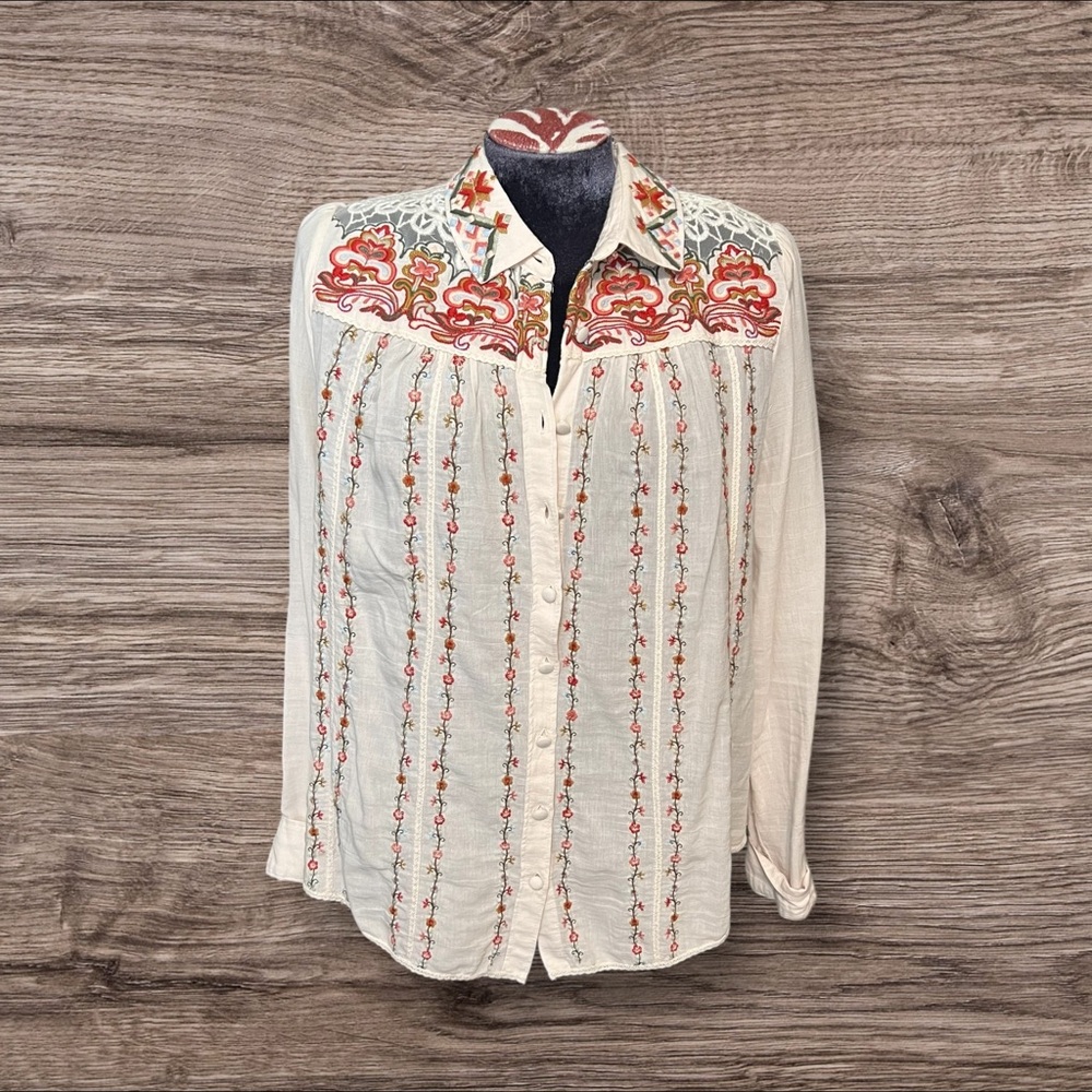Anthropologie Akemi Kin Floral Embroidered Southwest Button Up Top Shirt Size 12